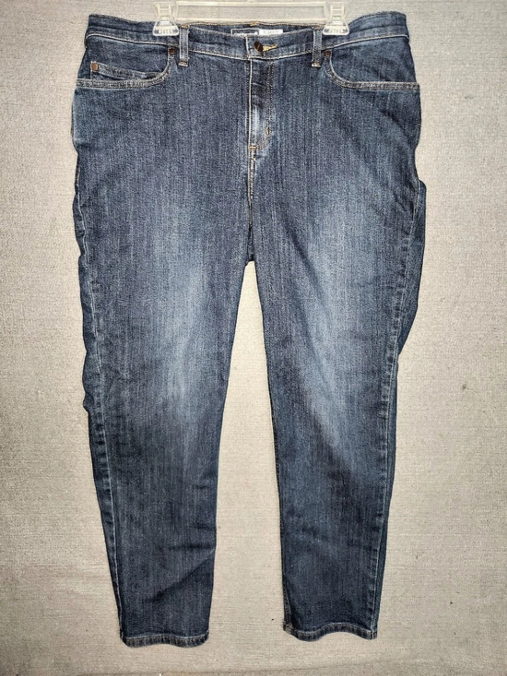 #461 Carhartt Relaxed Fit Jeans in Blue Waist 16W